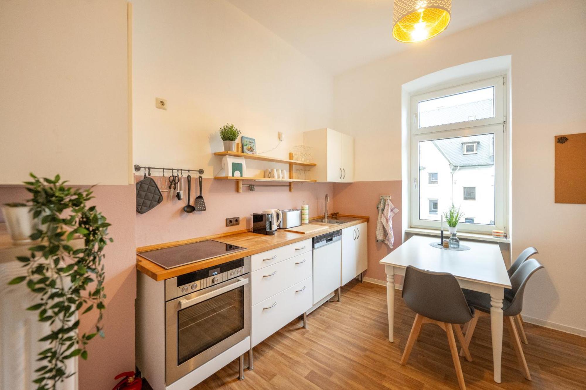 Suedstadt-oase 1 Komfort Mit 2 Sz Und Balkon * Koblenz (Rhineland-Palatinate)